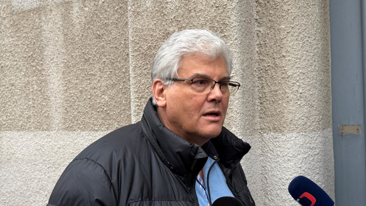 Ludvík si stěžuje na podmínky svého pobytu na svobodě